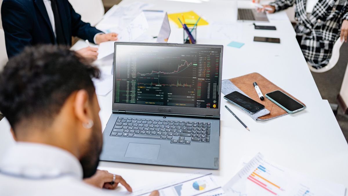 Imagen ilustrativa: ChatGPT vs Claude vs Gemini: cuál te conviene según para qué lo uses